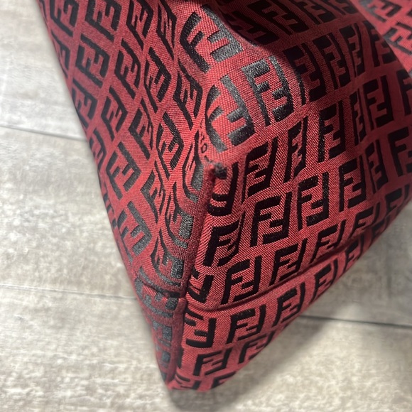 FENDI Red Logo Tote Bag with pouch - Picture 10 of 12